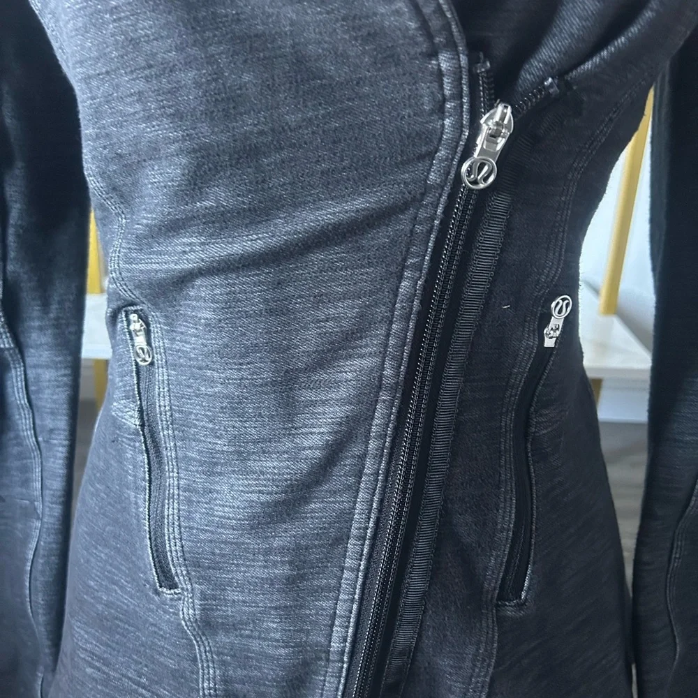 Lululemon Ride On Blazer - Picture 3 of 8
